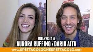 Il liveblogging ed il riassunto dell'ultima puntata di questo nostro amore 80, la fiction con neri marcorè ed anna valle nei panni di una coppia sullo. Questo Nostro Amore 80 Dario Aita E Aurora Ruffino Intervistati Youtube