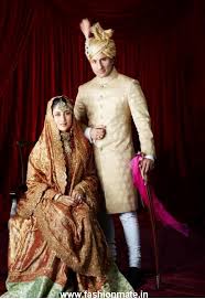 Kareena Kapoor Wedding Dress Revealed Bride Wears Pataudi Family Royal Sharara Fashion Mate Latest Fashion Trends In India Fashion Mate Latest Fashion Trends In India