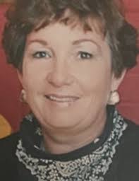 Julie Rainwater's Instagram, Twitter & Facebook