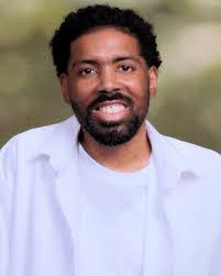 Maxine Ervin's Instagram, Twitter & Facebook