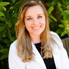 Meet Samantha Brook Shell, a wonderful and dedicated ARNP from our  Waynesburg Clinic, PLLC. Samantha graduated in 2012 from Eastern Kentucky  University and is a certified Family Nurse Practitioner. She began her