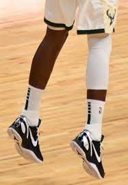 Get the latest nba news on khris middleton. B R Kicks On Twitter Khris Middleton Wearing The Nike Kobe 6 Protro Mambacita Last Week In Game Four Against Miami