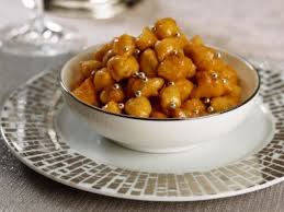 I dolci natalizi napoletani sono forse i dolci tradizionali di natale più noti fuori dai loro confini regionali: Dolci Natalizi Napoletani Le Migliori Ricette Sale Pepe