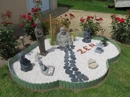 Choisissez un endroit bien éclairé et lu. Mon Coin Zen Termine Decoration Jardin Japonais Deco Jardin Zen Decoration Jardin