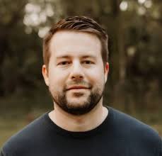 How to Start a Digital Marketing Agency (Advice From 100+ Founders)