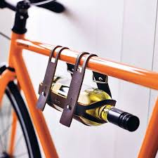 Porte Bouteille Pour Velo Les Raffineurs Porte Bouteille Velo En Cuir Bouteille
