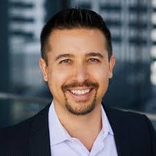 Roble Hussein's Instagram, Twitter & Facebook