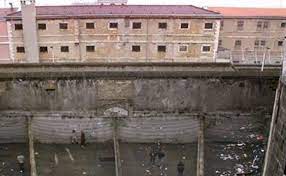 Via appia, santa maria capua vetere, 81055, italy. Carcere Di Santa Maria Capua Vetere Accolti I Ricorsi Di Due Detenuti Condizioni Disumane
