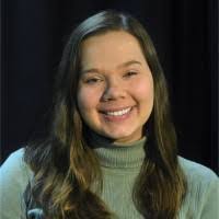 Carly Arnold's Instagram, Twitter & Facebook