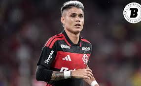 Luiz Araújo perde espaço no Flamengo, preocupa e vê números despencarem nesta temporada