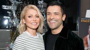 Mark consuelos , 50, and kelly ripa. Kelly Ripa Gets Best Gift Ever From Mark Consuelos On Their 25th Wedding Anniversary Wusa9 Com