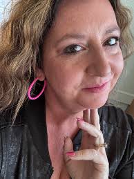 I wore pink for my bday this year & i absolutely loved it 🩷🩷🩷🩷🩷🩷🩷