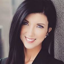 Kari Cates's Instagram, Twitter & Facebook