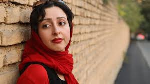 Single männer haben eine schwäche für das außergewöhnliche und das bieten ihnen diese damen. Dokumentarfilm No Land S Song Frauen Im Iran Kampfen Fur Ein Konzert News Und Kritik Br Klassik Bayerischer Rundfunk
