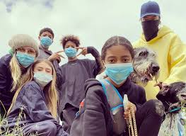 The news went into quite the circulation; Heidi Klum And Ex Seal S 4 Kids Wear Face Masks In Rare Family Photo