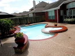 An accountant, designer, supervisor, secretary, and more can increase operating costs. Small Backyard Custom Swimming Pool American Traditional Swimming Pool Houston By Signature Pools Of Texas