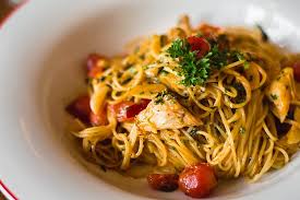 Either way you need one pack per person as a main course. Angel Hair Crab Pasta For Those Of You Who Like It Spicy Picture Of Cantina Pizzeria Italian Kitchen Bangkok Tripadvisor