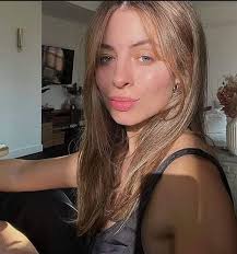 Hello my beloved fans, can I receive a Red Heart from those who love me