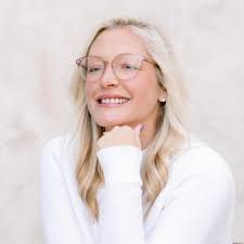 Family photographer recommendations for July 8th or 9th