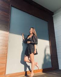 ZEVK-İ SEFA on X: DEMET ÖZDEMİR Yaş 31 | Ayak no 39 ünlü ayak celebrity  feet t.coiP0CuR4McG  X