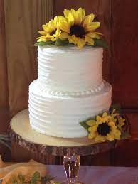 6 8 Chocolate Layer 2 Tier Wedding Cake Rustic Iced In White Buttercream Sunflower Accen Sunflower Wedding Cake Country Wedding Cakes Simple Wedding Cake