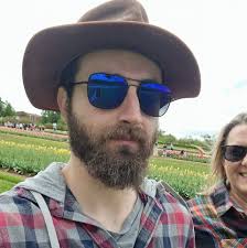 What are some recommendations for motorcycle license training and gear in  Melbourne?