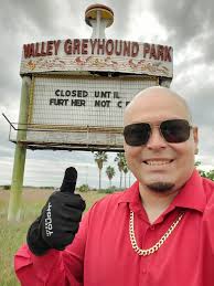 Who remembers this place? I hope they give it a makeover. What should they  turn it in to? 🤔