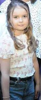 Judges crown Eloise Bates, Isla-Rose Howarth and Karter Bottomley to act as  'Royalty' in Pinchbeck Carnival