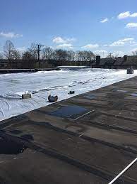 Find a knoxville area roofing contractor for roof repair, new roofs, shingles, shakes and roofing supplies. Knoxville Tn Commercial Roof Repair Re Roof Roof Repair In Knoxville Tn
