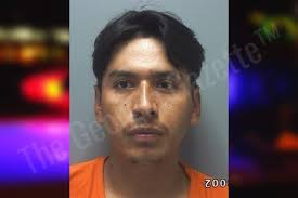 The following arrest has been updated with the narrative report:  https://thegeorgiagazette.com/gordon/autavious-macon-3/