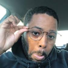 Leo Fair III (@LeoDaFlair)