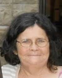 Rosella Warren's Instagram, Twitter & Facebook