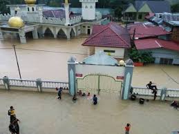 Himpunan gambar peristiwa banjir di kelantan pada tahun 2014. Jin Khianati Negeri Kelantan Pengusaha Pusat Rawatan Ilahana Sa Ad Ja Afar Umno Bn Dlm Pru 15 Merampas Kelantan Terengganu Dgn Selesa