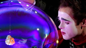 How to Make Ginormous Bubbles with Bubble Dad Chris Catanese