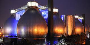 The world is full of incredible cities, each with its own unique landmarks, buildings and sense of culture. New York City S Largest Sewage Plant Is A Popular Valentine S Day Spot