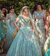 12 Designer Boutiques In Mumbai Indian Wedding Dresses And Wedding Suits And Wedding Best Indian Wedding Dresses Bridal Lehenga Collection Indian Bridal Wear