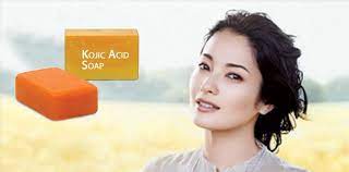 Take 1 teaspoon kojic acid powder put it in a microwaveable glass container, add 4 tablespoons of water. How Long Does Kojic Acid Soap Take To Work By Duskyskin