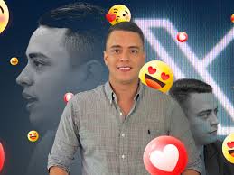 El alcalde de Curumaní es sensación en redes sociales por su apariencia  física: él es Hermes Fernando Martínez