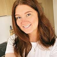 Who Is Mara Wildes? by Amanda East