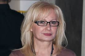 Η γνωστή παρουσιάστρια και δημοσιογράφος αγγελική. H Apeilh Poy Dex8hke H Aggelikh Nikoloylh Einai Metrhmenes Oi Wres Soy Vipnews