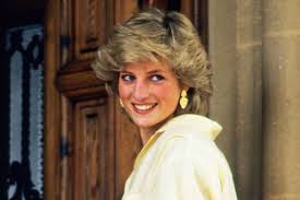 Kapcsolódó cikkek, tesztek, videók, képek. Diana Hercegno Hosszu Szoke Hajjal Ilyen Szep Volt Fiatalkoraban Mar Egesz Fiatalon Is Igezoen Szep Vo Princess Diana Hair Princess Diana Royal Hairstyles