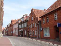 With over 45 years of real estate and corporate experience, jill and kirk have the knowledge, skills, and expertise to assist you with buying and selling homes. Gadebusch Sagen Und Maerchenstrasse Mv De