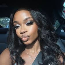 Deanna Nicole's Instagram, Twitter & Facebook