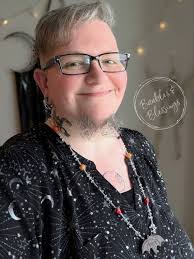 Donna Blume's Instagram, Twitter & Facebook