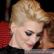 We did not find results for: Anne Hathaway Crack Fur Platinblond Schonheit 2021