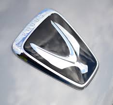 2012 hyundai equus emblem logo automotive addicts 2012 hyundai equus emblem logo