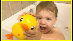 Shop for bubble bath at buybuy baby. Fun With Baby Playing In The Bath Tub With Bubbles Bubble Bath Time Fun With Toys Duck Robot Toy Youtube