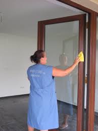 Diploma / degree holder or pursuing bachelor degree courses; Angajam Femeie De Servici Loc De Munca Din Timisoara