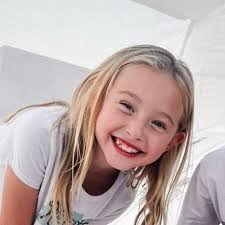 Victoria Contreras and Zachary Hibbs' Wedding Website