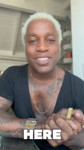 “Dark end of the the streer” James Carr. Don’t fake soul slides, y’all. #ti  #darkendofthestreet #jamescarr #soul #musician